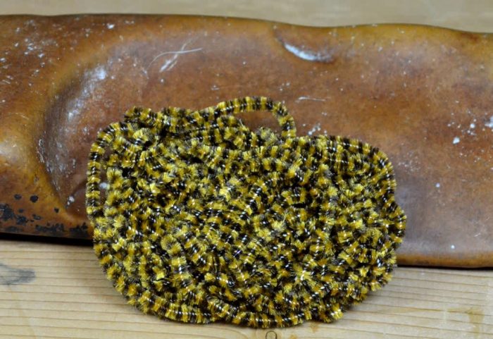 Fly Fish Food Small Stonefly Chenille - Image 9