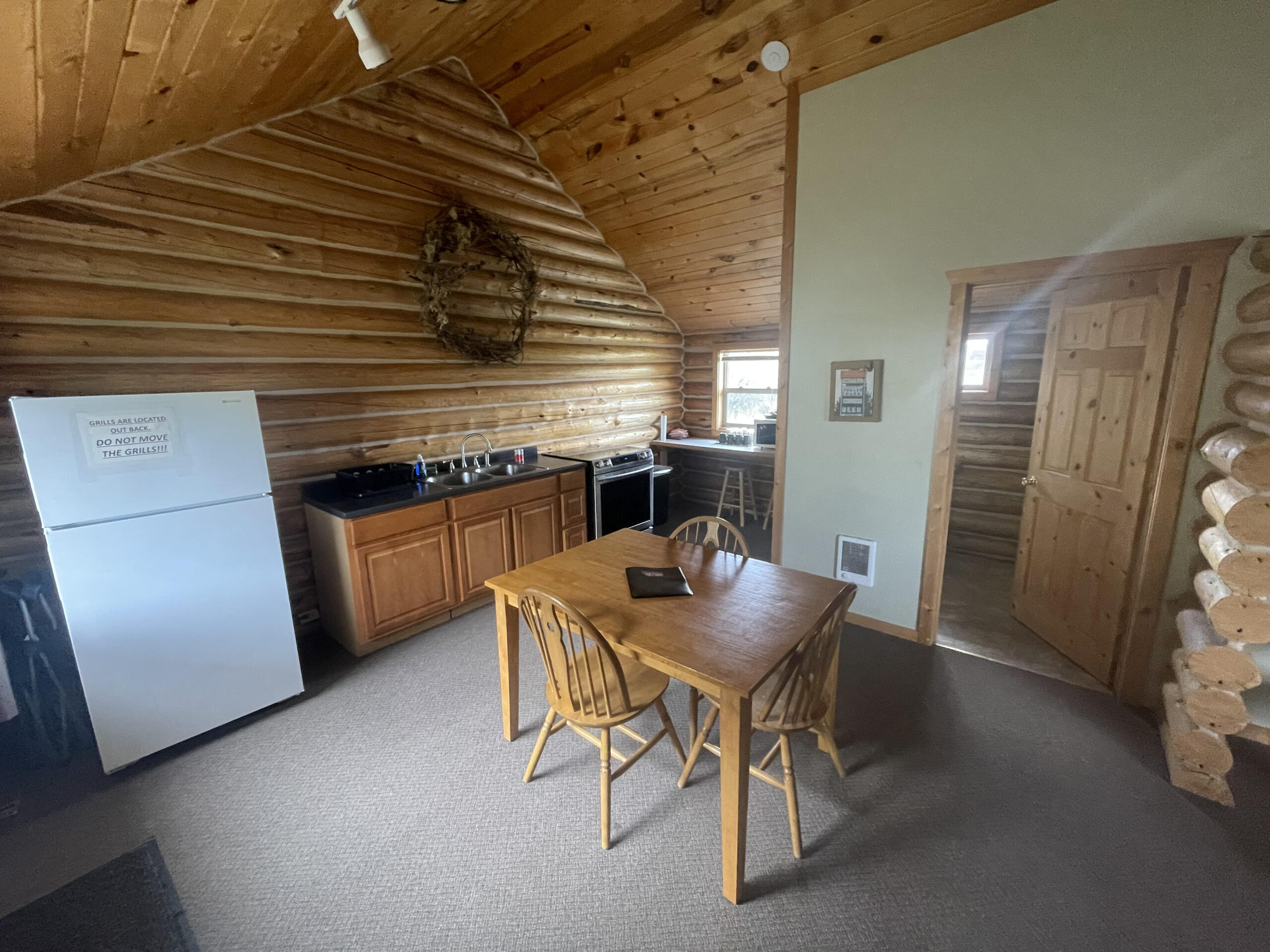 Slide Inn Lodging - Cabins and RV Spaces on the Banks of the Madison River