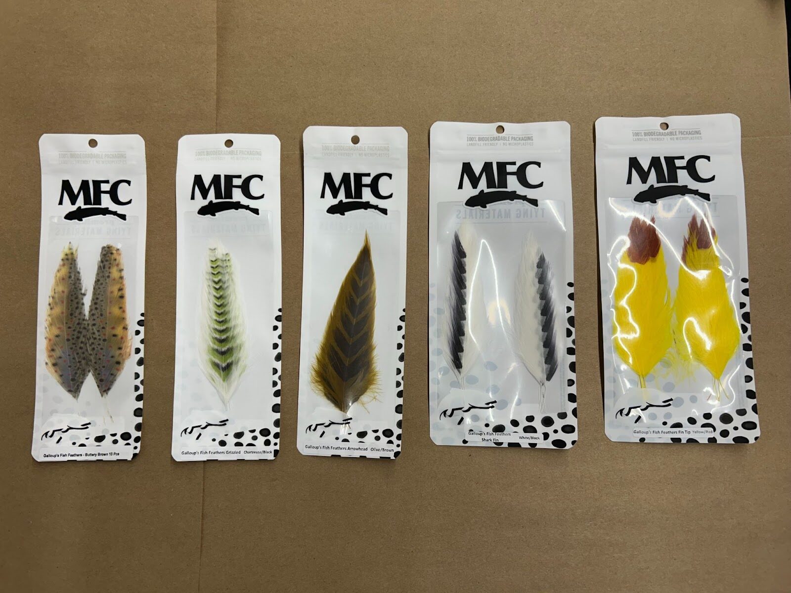 Selecting Hackle for Deceiver Tails: Galloup's Fish Feathers